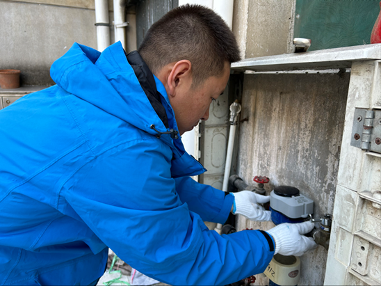 【潜江好人】徐良元：危急时刻挺身出 勇救4名溺水者