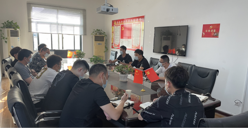 潜江城投晟源公司： 一线业务部室全员进驻社区 为疫情防控筑牢坚强堡垒